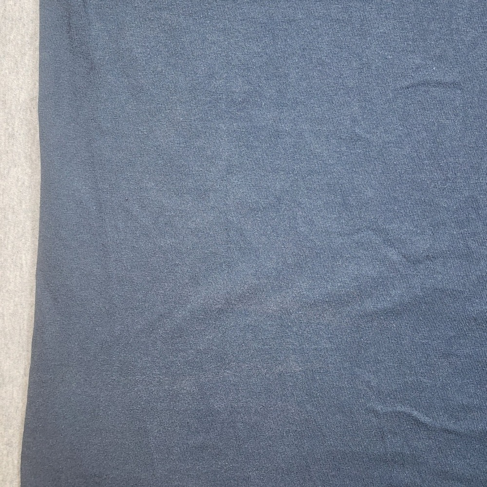 Gildan Bermuda Graphic Tee Kids Medium Navy Blue Good Distressed Souvenir Shirt - Picture 10 of 12